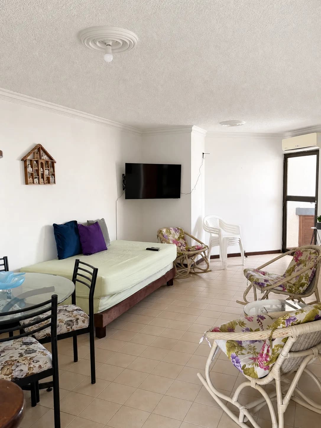 Sala de Rodadero Family Residence